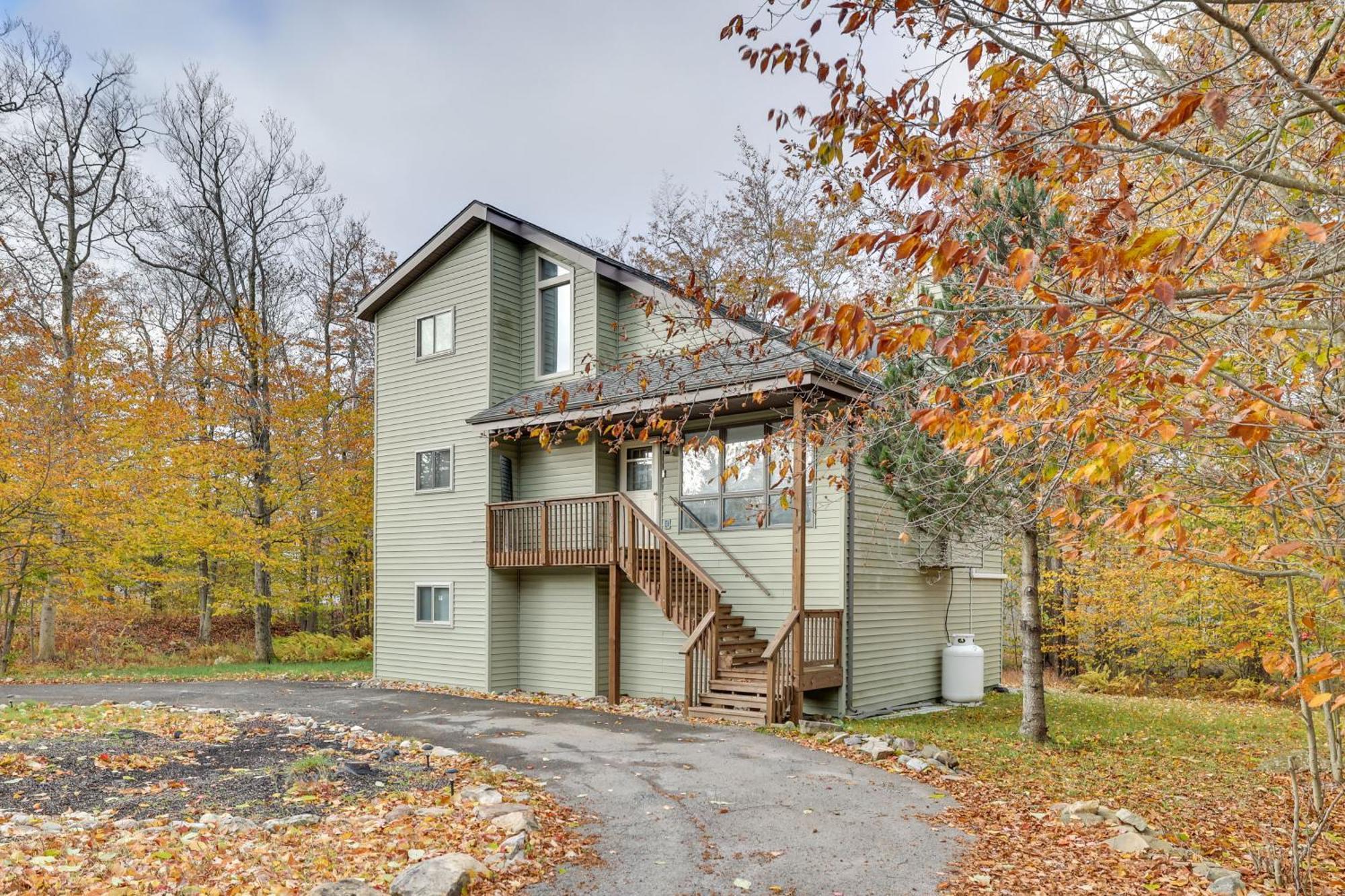 Tobyhanna Home With Game Room And Fire Pit Zewnętrze zdjęcie